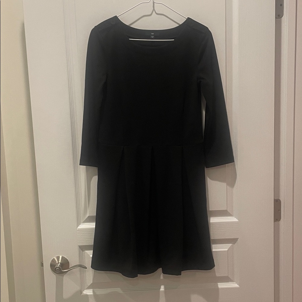 GAP Elegant‎ Black Long Sleeve Dress